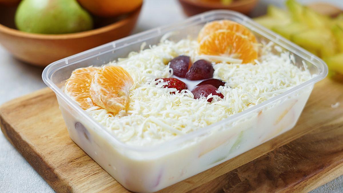 Salad Buah Viral, Apa Sih Rahasia Kesegarannya?